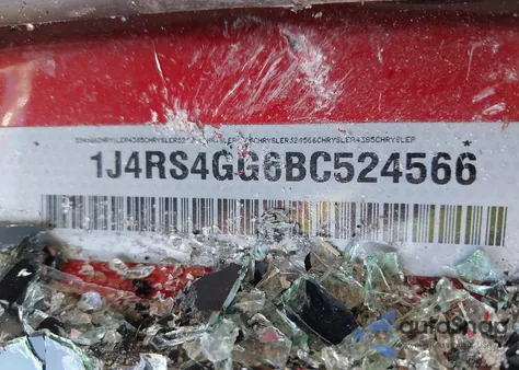 2011 Jeep Grand Cherokee Laredo from USA, damaged, VIN 1J4RS4GG6BC524566